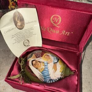Ne'Qwa Art Hand Painted Holy Family Ornament In Box Stewart Sherwood